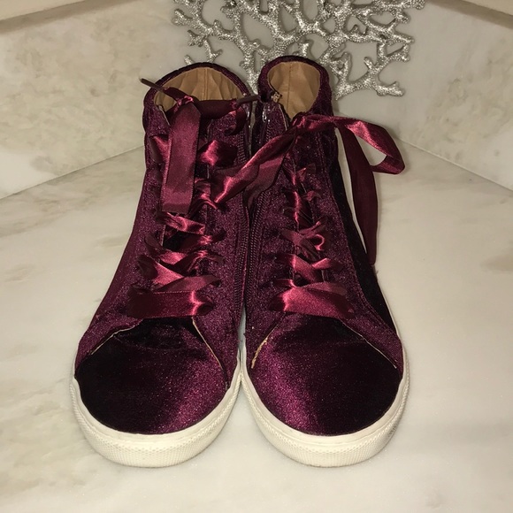 Steve Madden Shoes - Sold! Steve Madden high tops sz 8 EUC burgundy